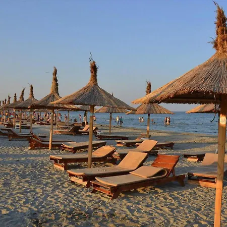 Emerald Mamaia Nord Apartment